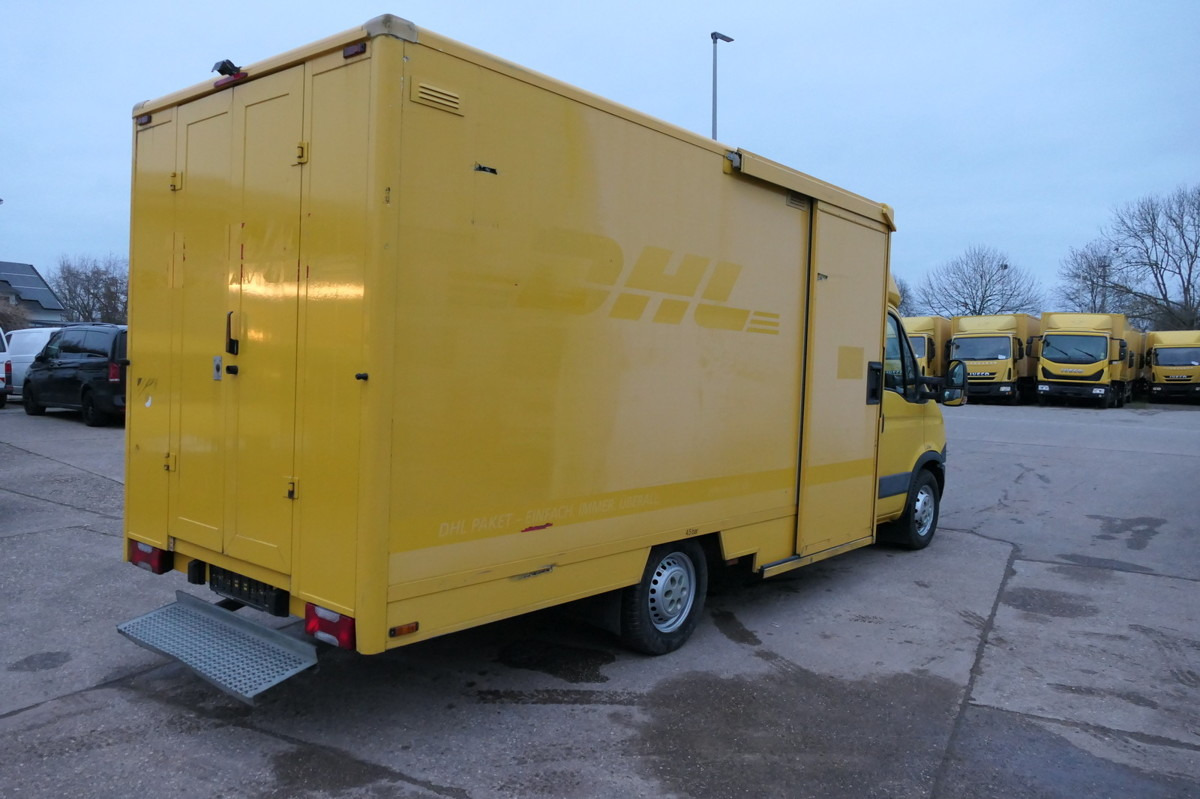 IVECO Daily 35 S11 C30C AUTOMATIK KAMERA Regale LUFT D - Closed box van: picture 3 IVECO Daily 35 S11 C30C AUTOMATIK KAMERA Regale LUFT D - Closed box van: picture 3