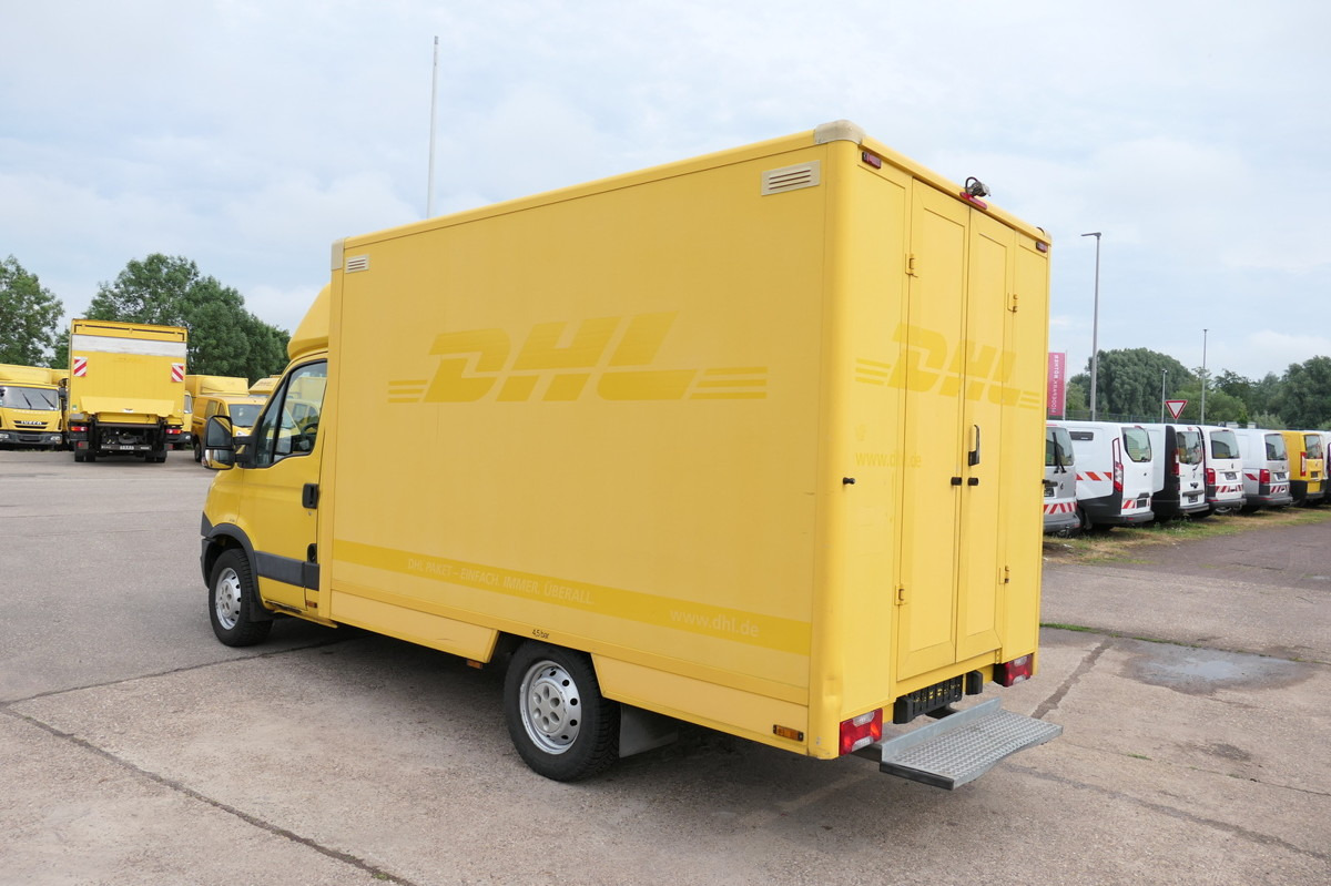 IVECO Daily 35 S11 C30C Kurz AUTOMATIK KAMERA Regale L - Closed box van: picture 3 IVECO Daily 35 S11 C30C Kurz AUTOMATIK KAMERA Regale L - Closed box van: picture 3