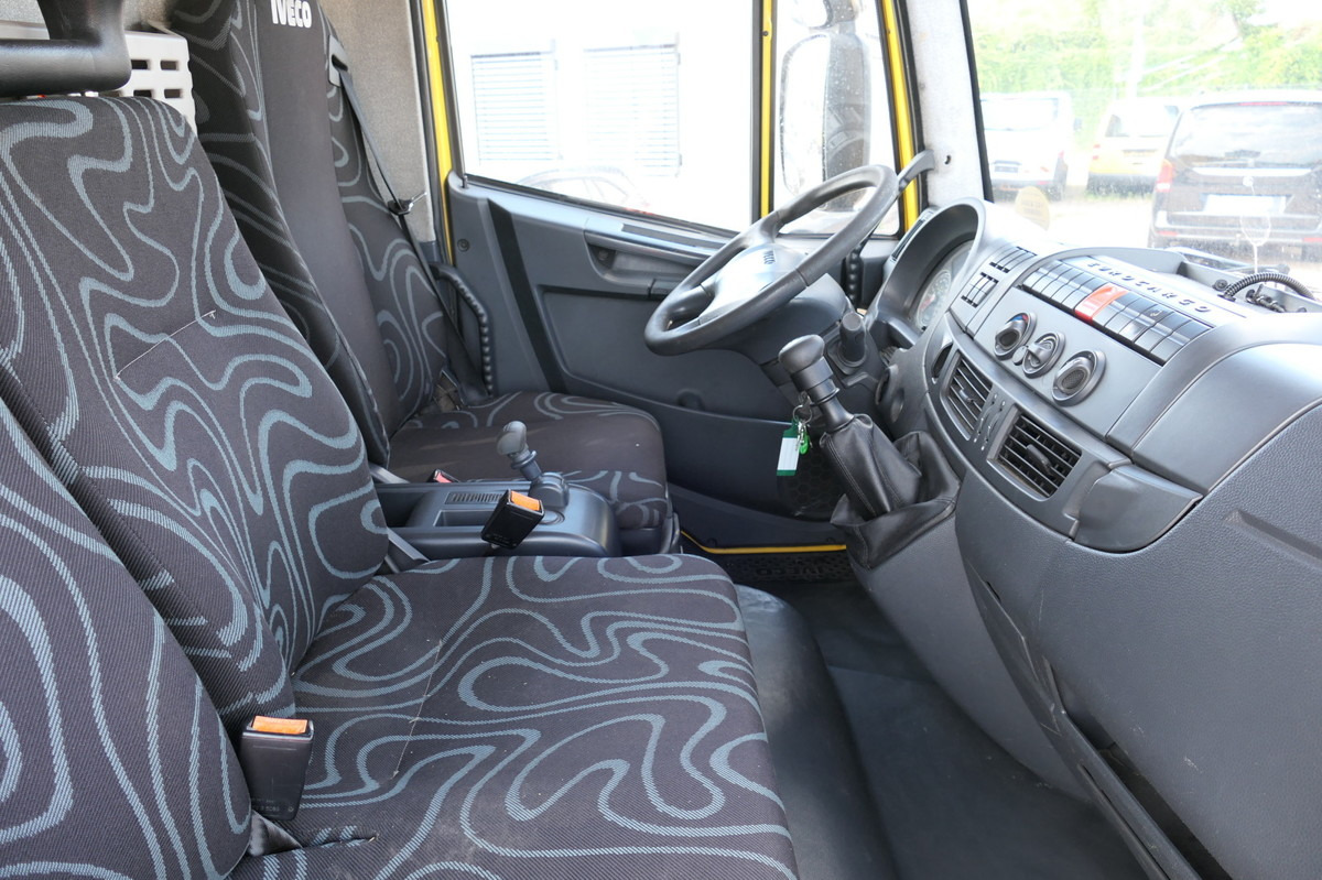 Interior photo 2: Box truck IVECO EuroCargo ML 120 E28/P AHK LBW Koffer 7,00x2,44x