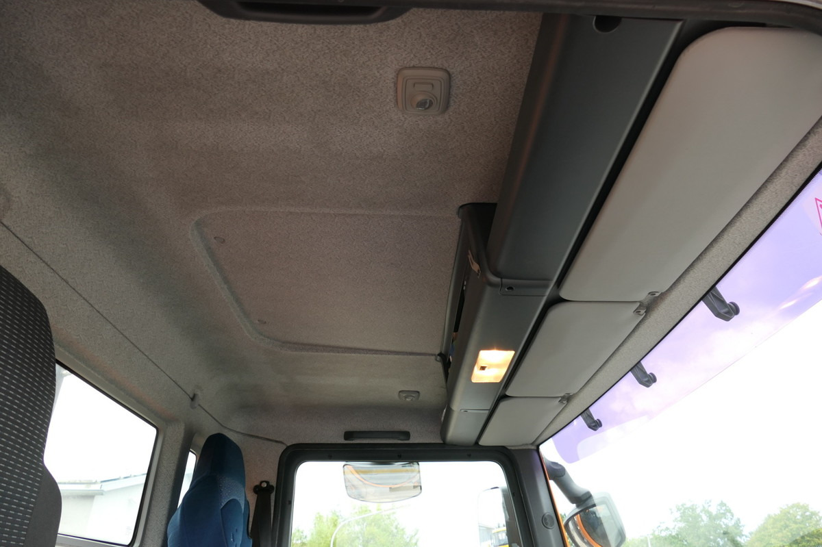 Road sweeper MAN TGL 12.250 4x2 BL Kehrmaschine: picture 13 Road sweeper MAN TGL 12.250 4x2 BL Kehrmaschine: picture 13