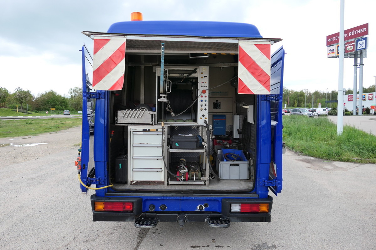 MERCEDES-BENZ Vario 816 D Kanalinspektion Kanal TV Standheizun - Vacuum truck: picture 1 MERCEDES-BENZ Vario 816 D Kanalinspektion Kanal TV Standheizun - Vacuum truck: picture 1