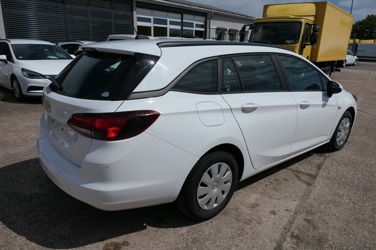 OPEL Astra Sports Tourer 1.5 CDTI KLIMA - Car: picture 3 OPEL Astra Sports Tourer 1.5 CDTI KLIMA - Car: picture 3