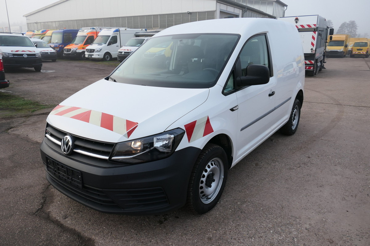 VW Caddy 2.0 TDI 4Motion 2-Sitzer Klima AHK Werksta - Small van: picture 3 VW Caddy 2.0 TDI 4Motion 2-Sitzer Klima AHK Werksta - Small van: picture 3