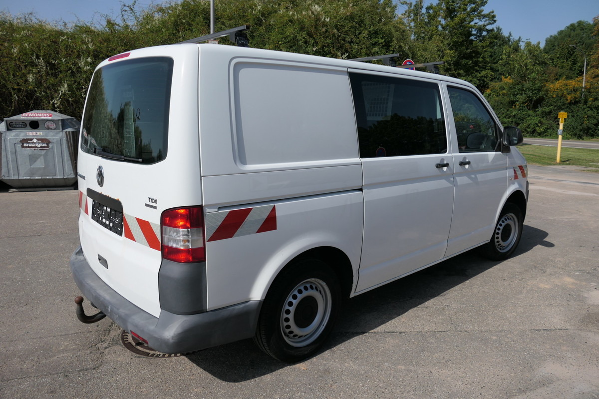VW T5 Transporter 2.0 TDI 4Motion 3Sitzer AHK KLIMA - Small van: picture 4 VW T5 Transporter 2.0 TDI 4Motion 3Sitzer AHK KLIMA - Small van: picture 4