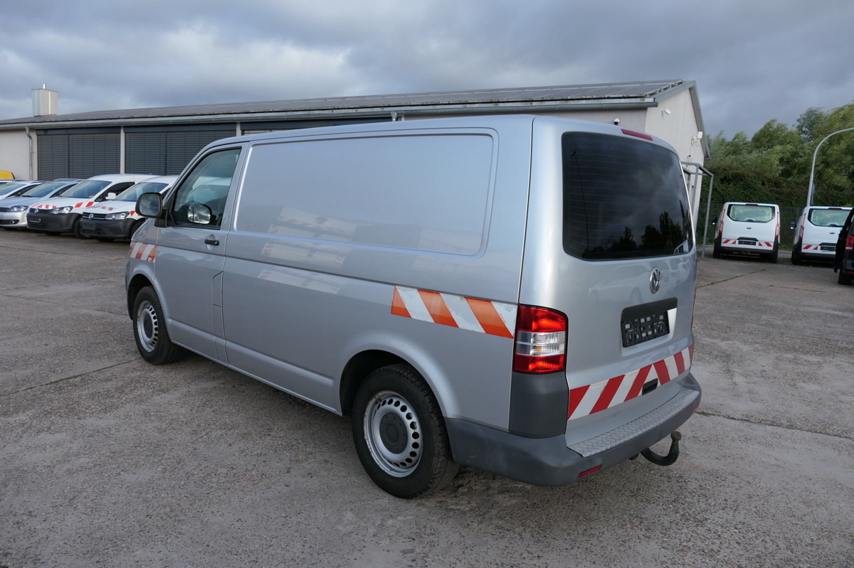VW T5 Transporter 2.0 TDI KLIMA AHK Werkstatteinbau - Small van: picture 5 VW T5 Transporter 2.0 TDI KLIMA AHK Werkstatteinbau - Small van: picture 5