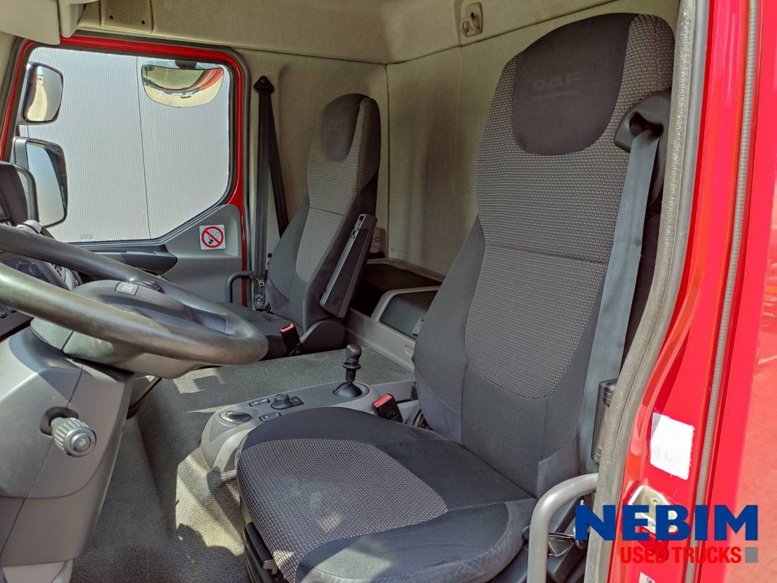 DAF LF 230 4x2 19.000Kg - 2200Kg Taillift - Box truck: picture 3 DAF LF 230 4x2 19.000Kg - 2200Kg Taillift - Box truck: picture 3