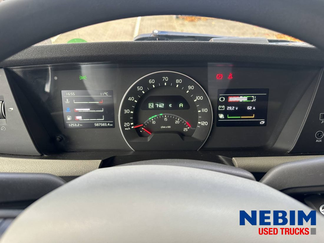 Volvo FH 420 4X2 - 587.750km - Tractor unit: picture 4 Volvo FH 420 4X2 - 587.750km - Tractor unit: picture 4