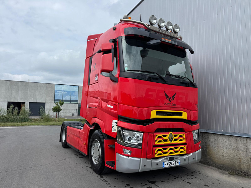 Renault T520 - Tractor unit: picture 1 Renault T520 - Tractor unit: picture 1