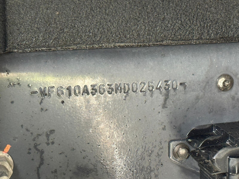 Tractor unit Renault T520: picture 11 Tractor unit Renault T520: picture 11