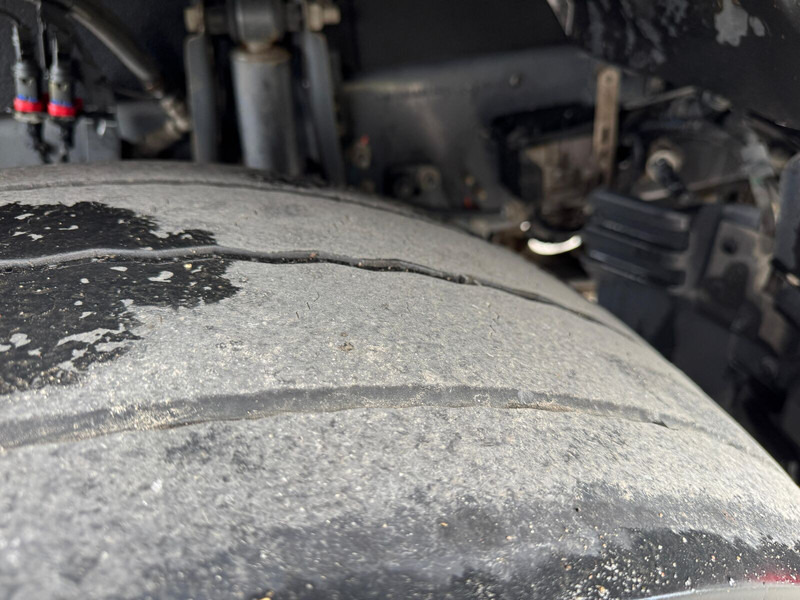 Tractor unit Renault T520: picture 10 Tractor unit Renault T520: picture 10