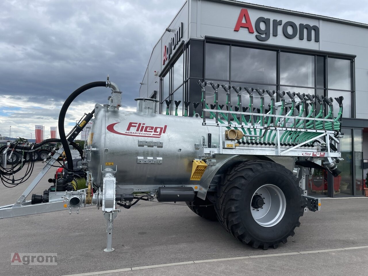 Fliegl VFW 8600 + Skate 90 - Slurry tanker: picture 2 Fliegl VFW 8600 + Skate 90 - Slurry tanker: picture 2