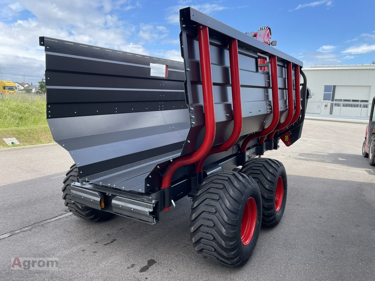 Krpan GP 15 D + Kran 7,4 K - Timber transport: picture 5 Krpan GP 15 D + Kran 7,4 K - Timber transport: picture 5