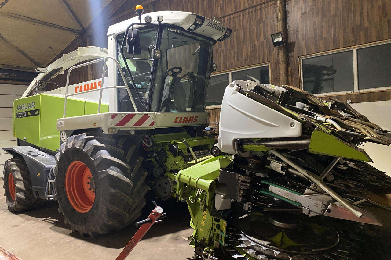 Claas Jaguar 870 SpeedStar - Forage harvester: picture 3 Claas Jaguar 870 SpeedStar - Forage harvester: picture 3