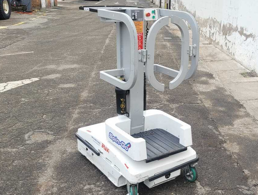 Bravi LUI MINI P.A./SPING-GO - Scissor lift: picture 2 Bravi LUI MINI P.A./SPING-GO - Scissor lift: picture 2