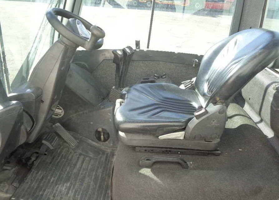 Still RX 70-25 (motore traz. nuovo) - Diesel forklift: picture 3 Still RX 70-25 (motore traz. nuovo) - Diesel forklift: picture 3