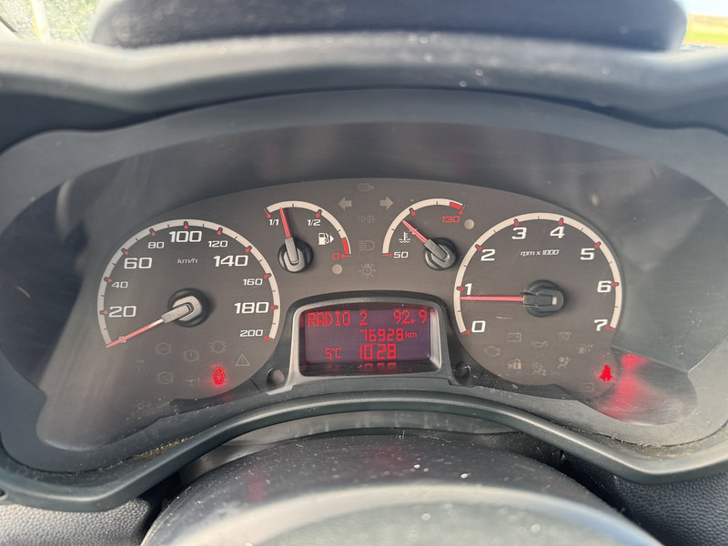 Car Ford Ka: picture 10 Car Ford Ka: picture 10