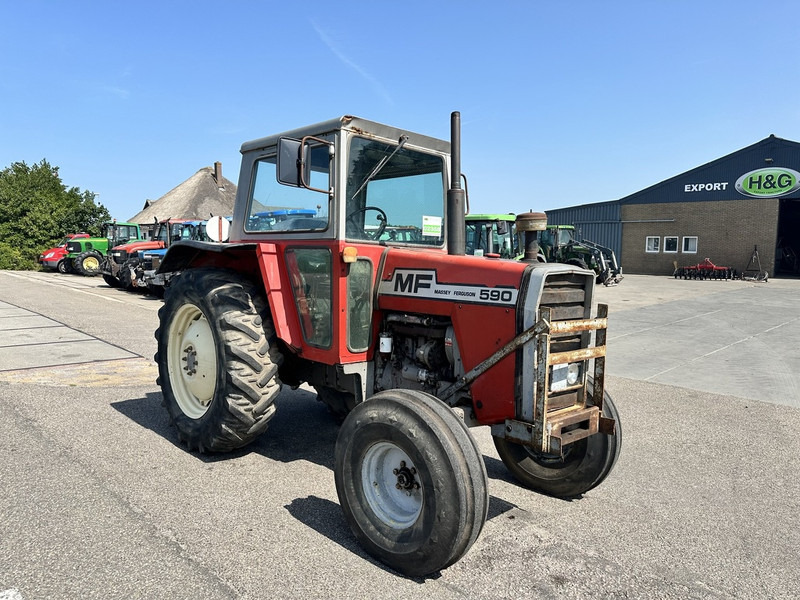 Massey Ferguson 590 - Farm tractor: picture 3 Massey Ferguson 590 - Farm tractor: picture 3