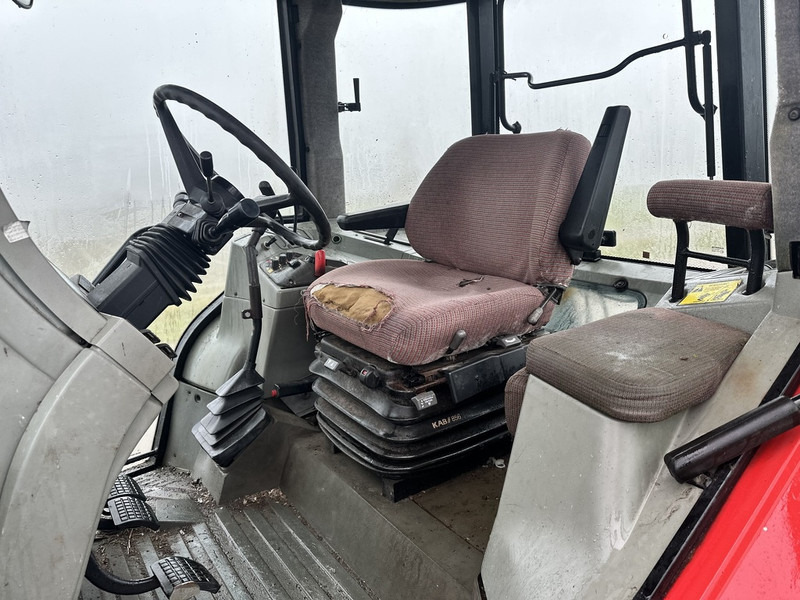 Massey Ferguson 6130 - Farm tractor: picture 4 Massey Ferguson 6130 - Farm tractor: picture 4