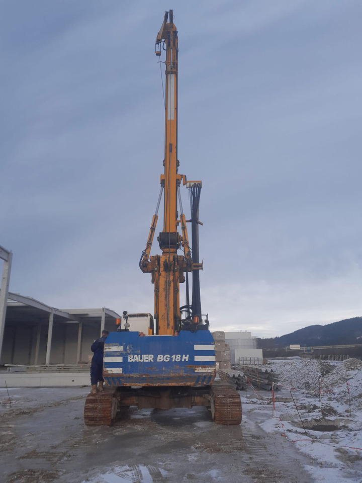 Bauer BG 18H - Pile driver: picture 5 Bauer BG 18H - Pile driver: picture 5