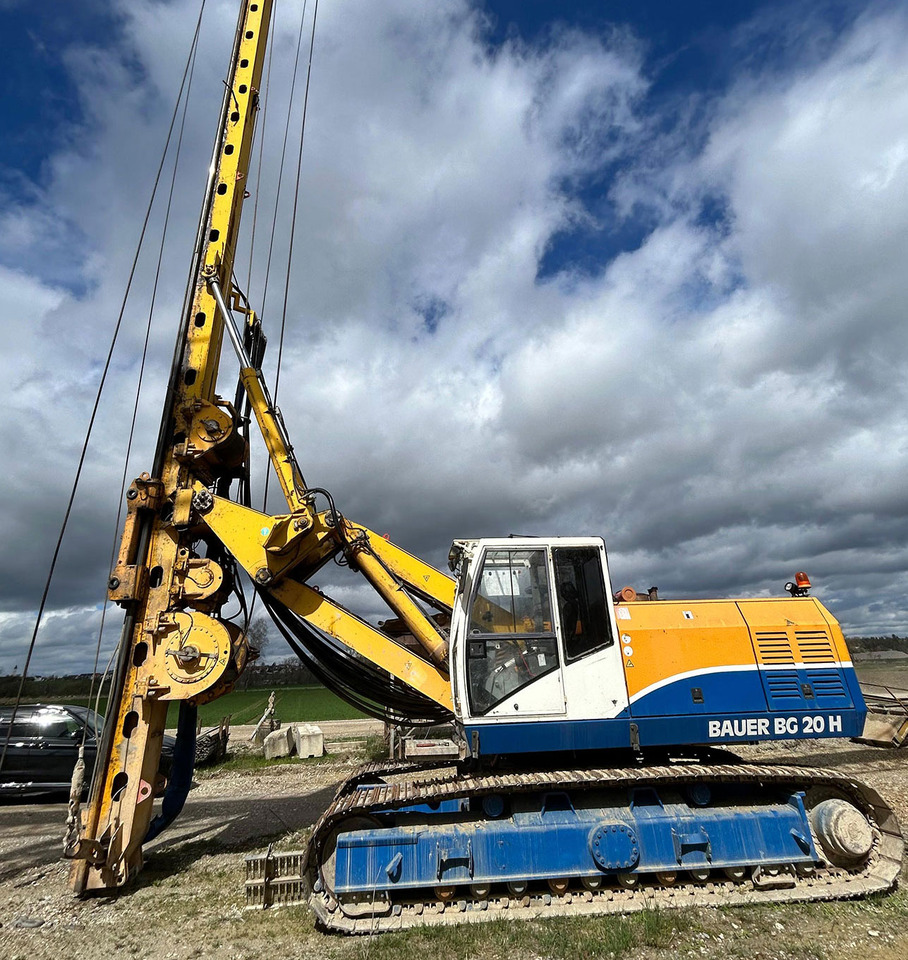 Bauer BG 20H - Pile driver: picture 2 Bauer BG 20H - Pile driver: picture 2