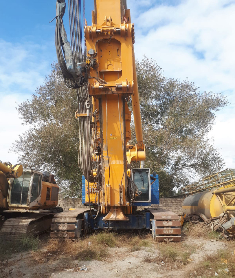 Bauer BG 50 - Pile driver: picture 3 Bauer BG 50 - Pile driver: picture 3