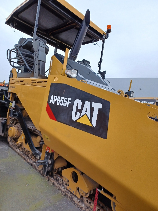 Caterpillar AP655F - Asphalt paver: picture 3 Caterpillar AP655F - Asphalt paver: picture 3