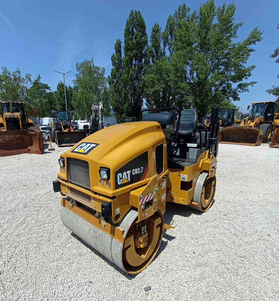 Caterpillar CB2.7 - Roller: picture 2 Caterpillar CB2.7 - Roller: picture 2