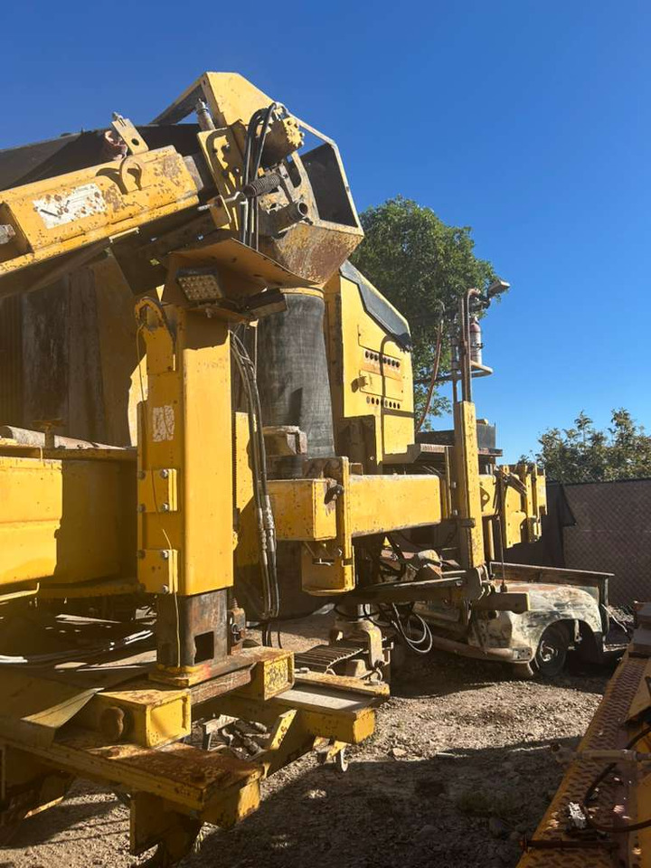 Gomaco Commander III - Asphalt paver: picture 4 Gomaco Commander III - Asphalt paver: picture 4