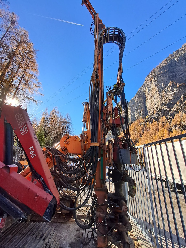 Jano HVS6132 - Drilling rig: picture 5 Jano HVS6132 - Drilling rig: picture 5