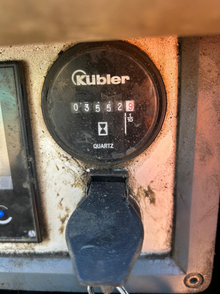 Klemm KR 702-2R - Pile driver: picture 5 Klemm KR 702-2R - Pile driver: picture 5