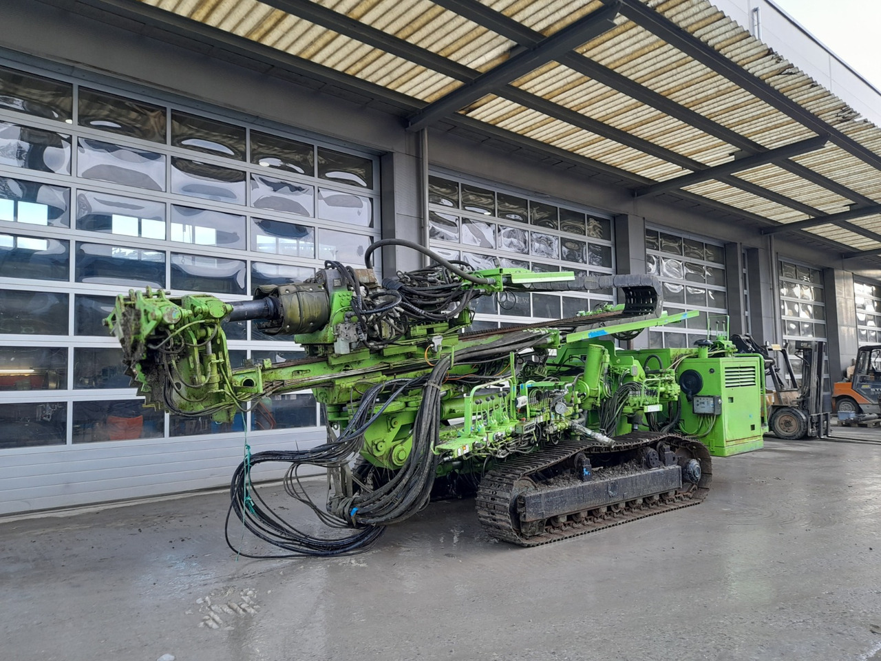 Klemm KR 806-3 - Pile driver: picture 3 Klemm KR 806-3 - Pile driver: picture 3