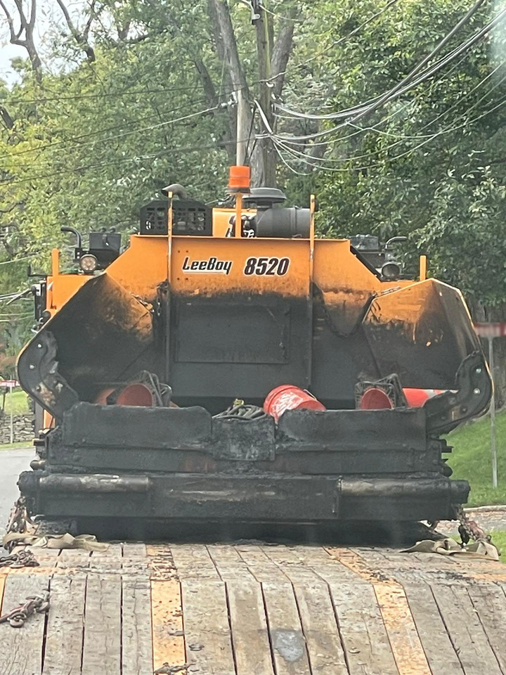 Leeboy 8520 - Asphalt paver: picture 4 Leeboy 8520 - Asphalt paver: picture 4