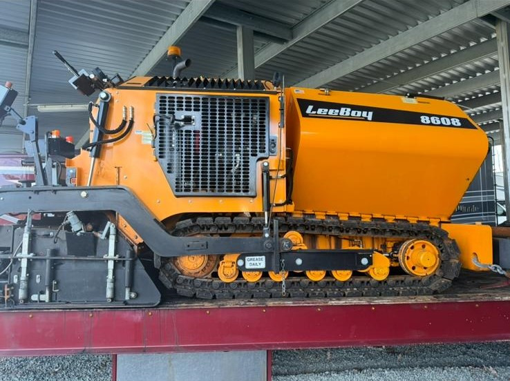 Leeboy 8608 - Asphalt paver: picture 2 Leeboy 8608 - Asphalt paver: picture 2