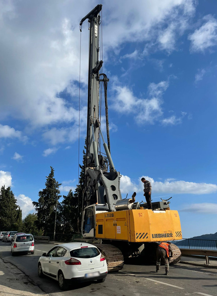 Liebherr LB28 - Pile driver: picture 1 Liebherr LB28 - Pile driver: picture 1