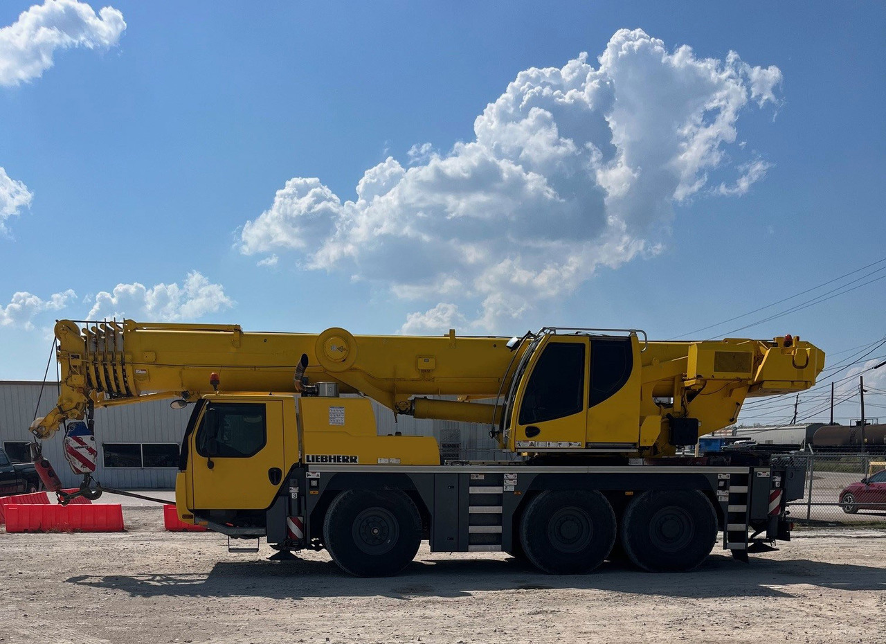 Liebherr LTM1060-3.1 - Mobile crane: picture 1 Liebherr LTM1060-3.1 - Mobile crane: picture 1
