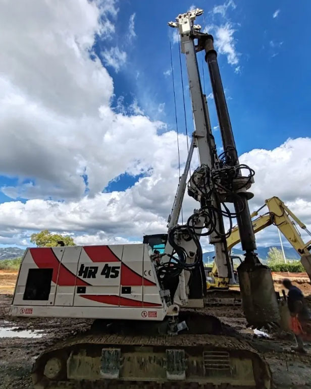 MAIT HR45 - Pile driver: picture 4 MAIT HR45 - Pile driver: picture 4