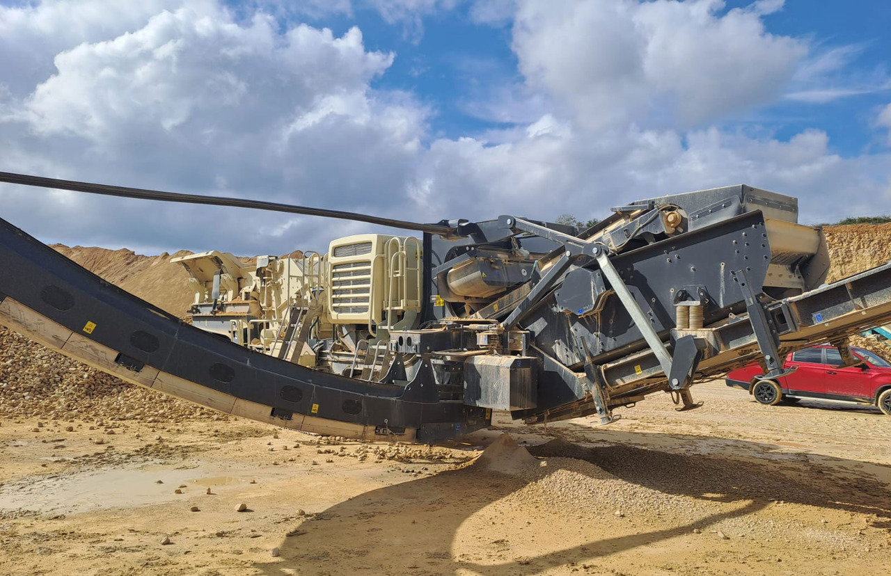 Metso LT1213S - Impact crusher: picture 3 Metso LT1213S - Impact crusher: picture 3