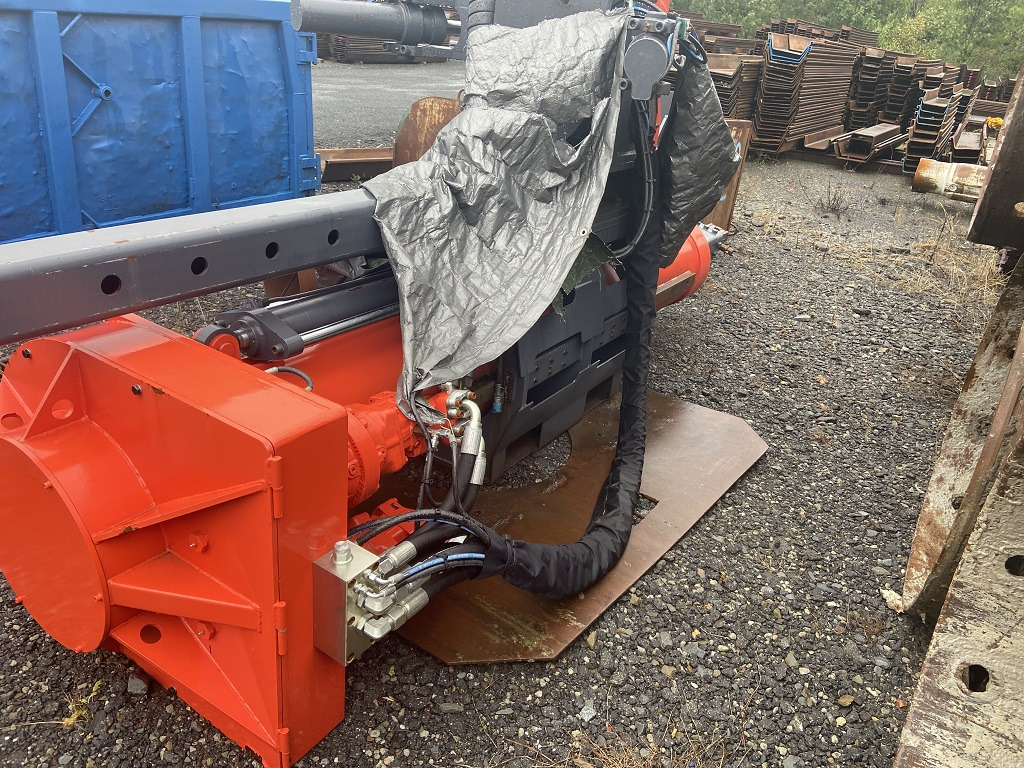 Movax TAD-32 - Pile driver: picture 4 Movax TAD-32 - Pile driver: picture 4