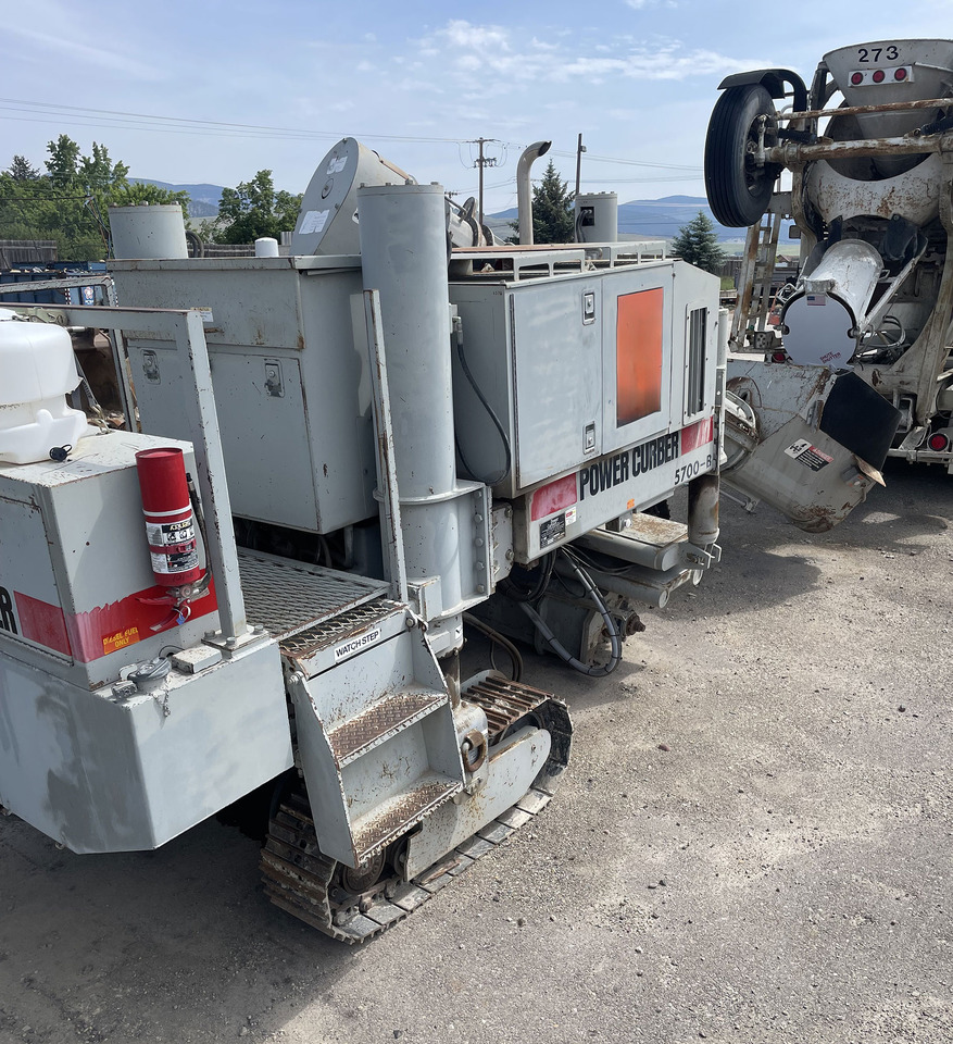 Power Curber 5700B - Asphalt paver: picture 2 Power Curber 5700B - Asphalt paver: picture 2