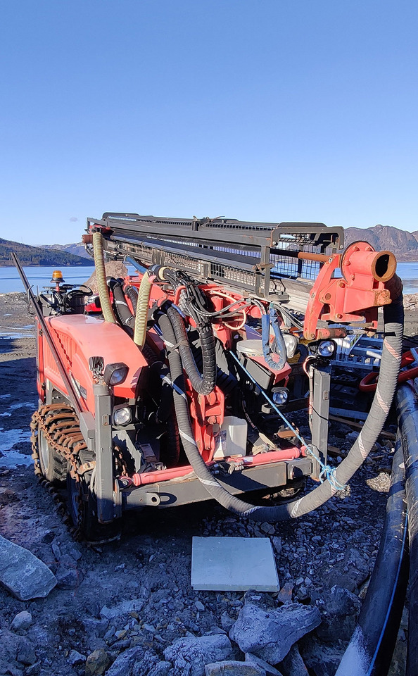 Sandvik Commando DC130Ri - Drilling rig: picture 3 Sandvik Commando DC130Ri - Drilling rig: picture 3