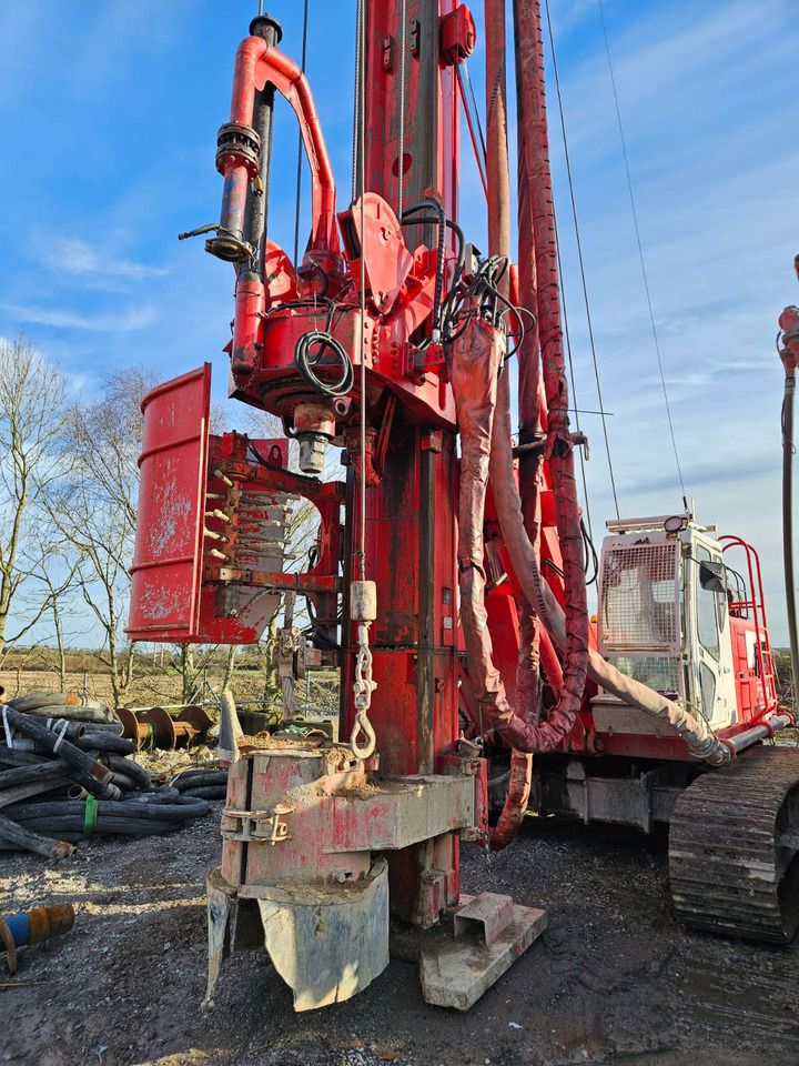Soilmec R312 / 200 - Pile driver: picture 1 Soilmec R312 / 200 - Pile driver: picture 1
