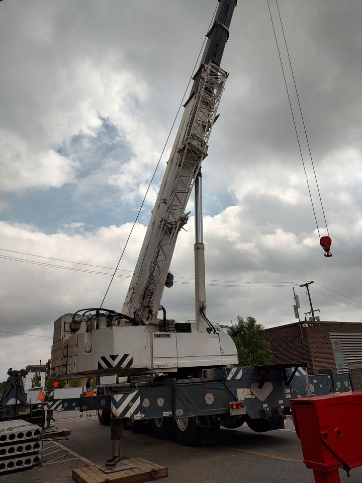 Tadano ATF 220G-5 - All terrain crane: picture 5 Tadano ATF 220G-5 - All terrain crane: picture 5