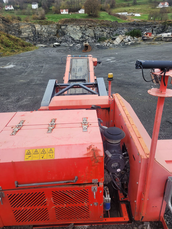 Jaw crusher Terex Finlay J-1175: picture 6