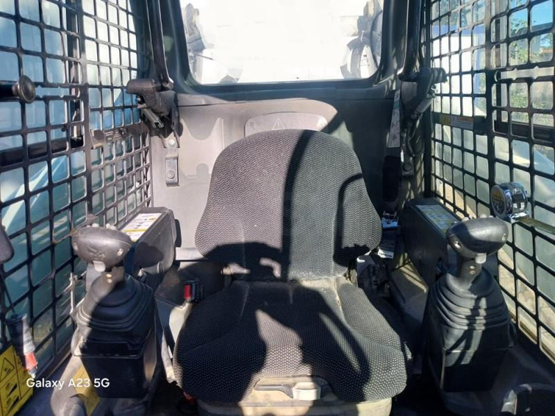 BOBCAT T870 T870 - Compact track loader: picture 3 BOBCAT T870 T870 - Compact track loader: picture 3