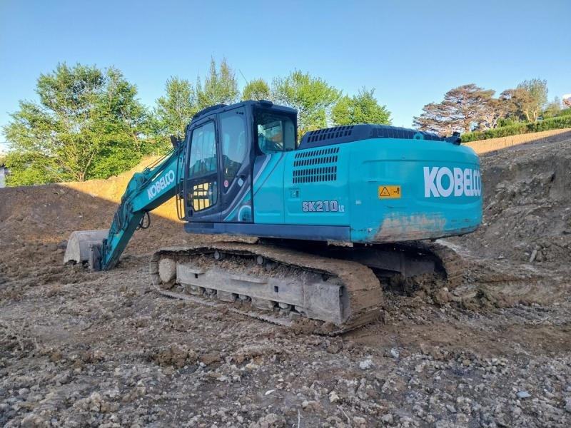 KOBELCO SK210 - Crawler excavator: picture 3 KOBELCO SK210 - Crawler excavator: picture 3