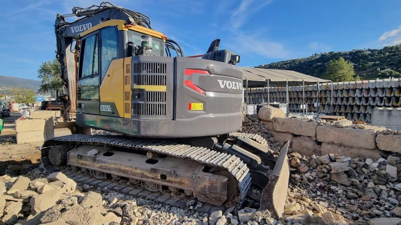 Volvo ecr235 - Crawler excavator: picture 2 Volvo ecr235 - Crawler excavator: picture 2