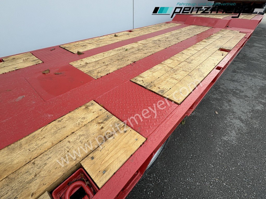 Low loader trailer GOLDHOFER 4 Achs Tieflader TU 4-2x2-32/80 hydr. Doppelrampen: picture 17 Low loader trailer GOLDHOFER 4 Achs Tieflader TU 4-2x2-32/80 hydr. Doppelrampen: picture 17