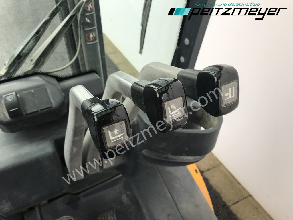 Diesel forklift JUNGHEINRICH Gabelstapler DFG 425: picture 19 Diesel forklift JUNGHEINRICH Gabelstapler DFG 425: picture 19
