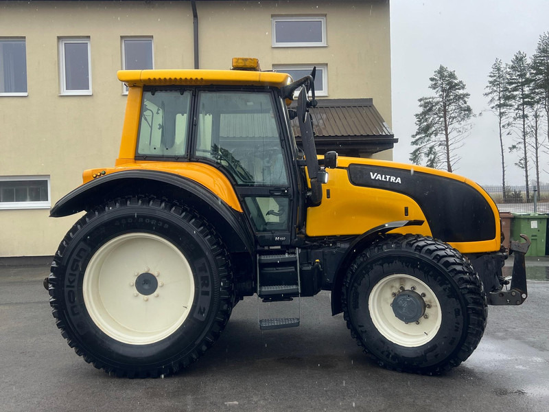 Farm tractor Valtra M150-4: picture 7