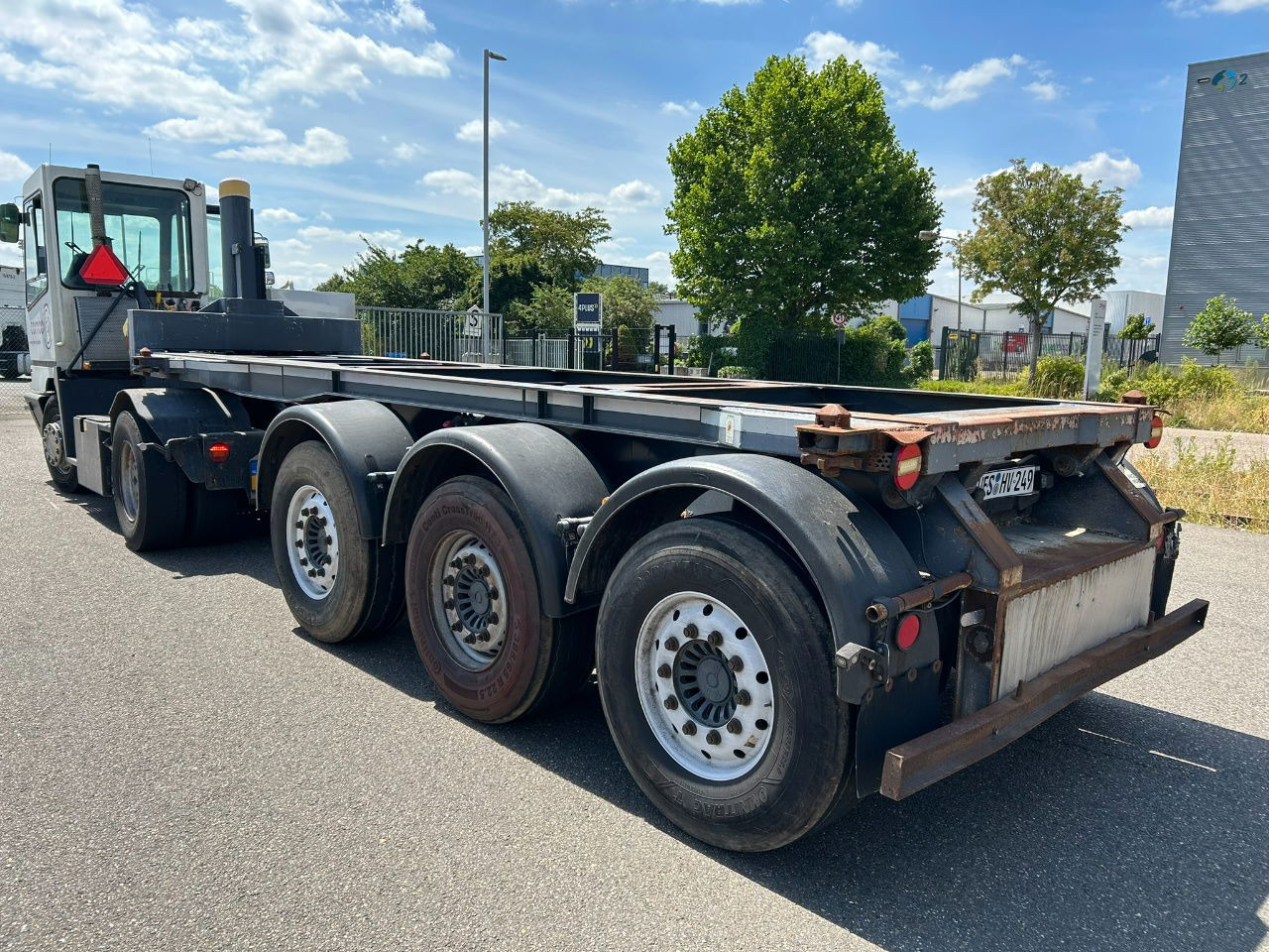 Mafa 20 ft tipping chassis / disc brakes / lifting axle / alcoa wheels / - Container transporter/ Swap body semi-trailer: picture 5 Mafa 20 ft tipping chassis / disc brakes / lifting axle / alcoa wheels / - Container transporter/ Swap body semi-trailer: picture 5